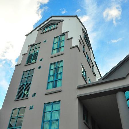Tat Place Hotel Kuala Belait Exteriér fotografie