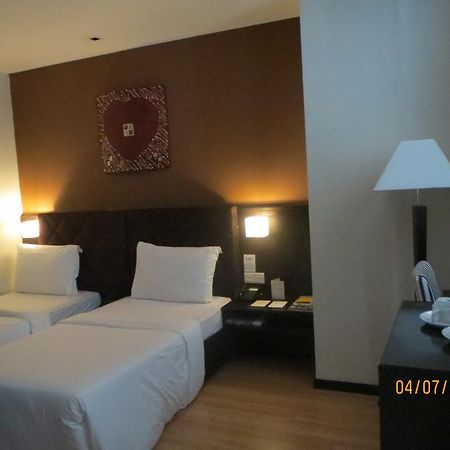 Tat Place Hotel Kuala Belait Exteriér fotografie